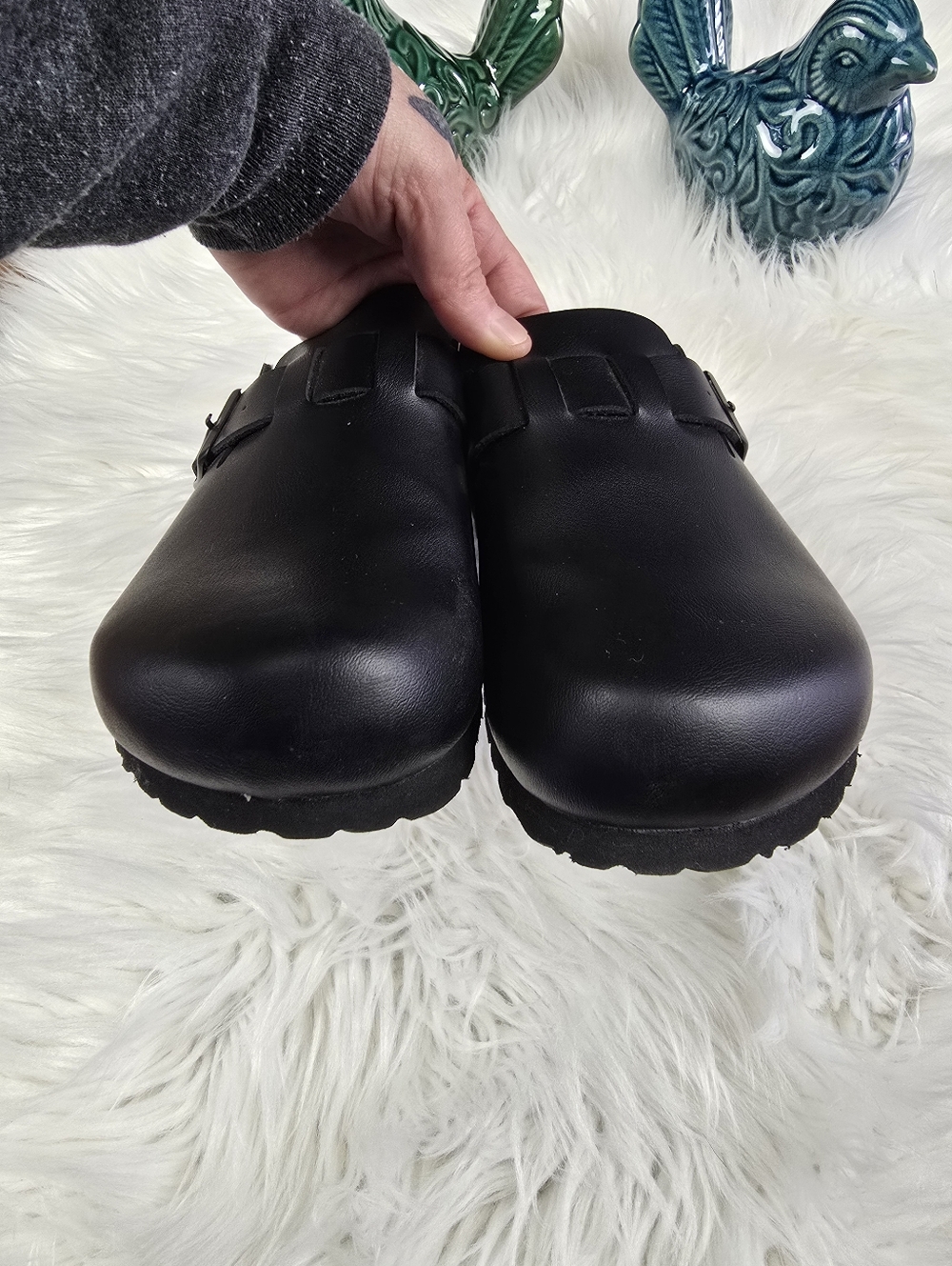 Cushionaire Faux Leather Black Clog Shoe Size 8 - Picture 9 of 12